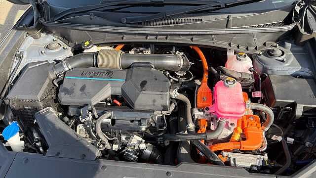 Hyundai TUCSON 1.6 TGDi Hybrid 230 Premium 5dr 2WD Auto Hybrid Estate Black