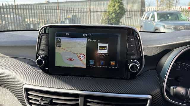 Hyundai TUCSON 1.6 TGDi 177 SE Nav 5dr 2WD DCT Petrol Estate White