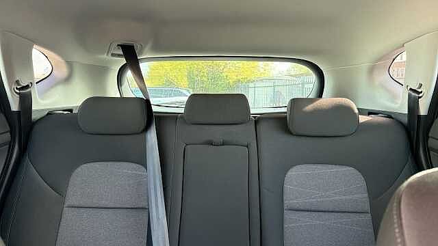 Hyundai TUCSON 1.6 TGDi 177 SE Nav 5dr 2WD DCT Petrol Estate White