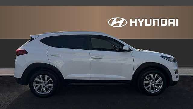 Hyundai TUCSON 1.6 TGDi 177 SE Nav 5dr 2WD DCT Petrol Estate White
