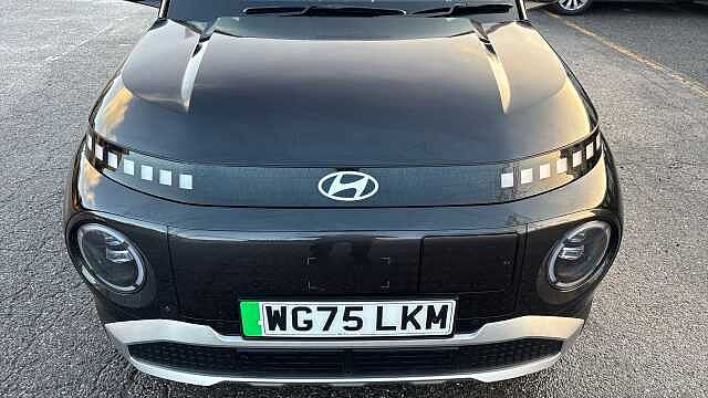 Hyundai INSTER 85kW 02 49kWh 5dr Auto Electric Hatchback Abyss Black - Pearl