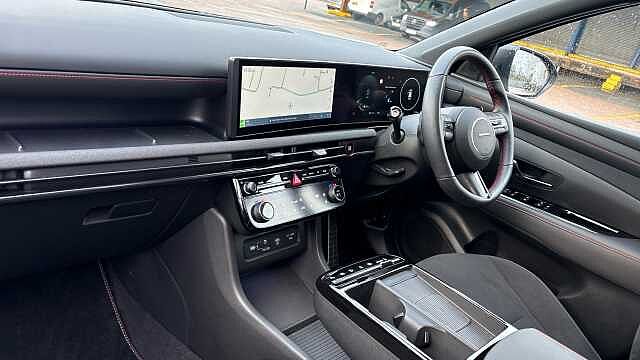 Hyundai TUCSON 1.6T Plug-in Hybrid N Line S 5dr Auto Estate Shimmering Silver - Metallic