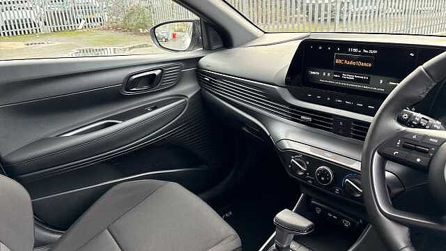 Hyundai BAYON 1.0 TGDi [90] Black Line 5dr DCT Petrol Hatchback Pearl - Lumen Grey