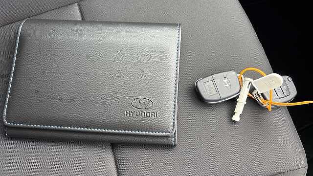 Hyundai BAYON 1.0 TGDi [90] Black Line 5dr DCT Petrol Hatchback Pearl - Lumen Grey