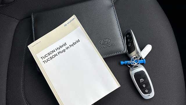 Hyundai TUCSON 1.6 TGDi Hybrid 230 Premium 5dr 2WD Auto Hybrid Estate Grey