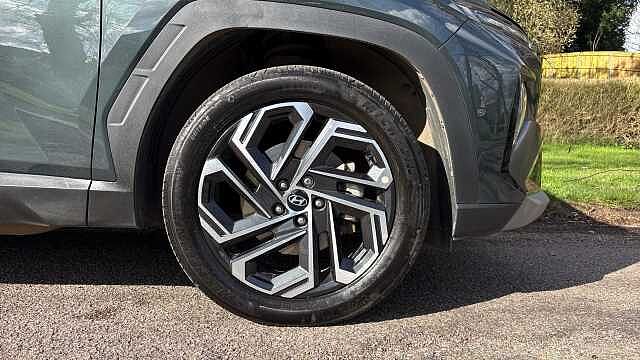 Hyundai TUCSON 1.6T Plug-in Hybrid Ultimate 5dr Auto Estate Green