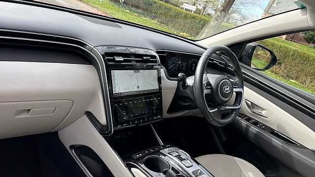 Hyundai TUCSON 1.6 TGDi 48V MHD 180 Ultimate 5dr 4WD DCT Petrol Estate Red