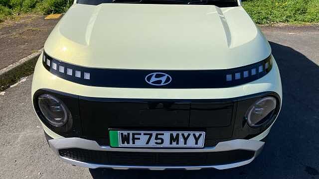Hyundai INSTER 85kW 02 49kWh 5dr Auto Electric Hatchback Cream