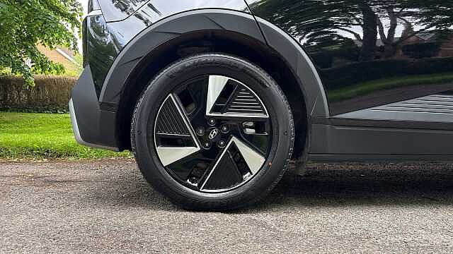 Hyundai IONIQ 5 125kW Advance 63 kWh 5dr Auto Electric Hatchback Abyss Black - Pearl