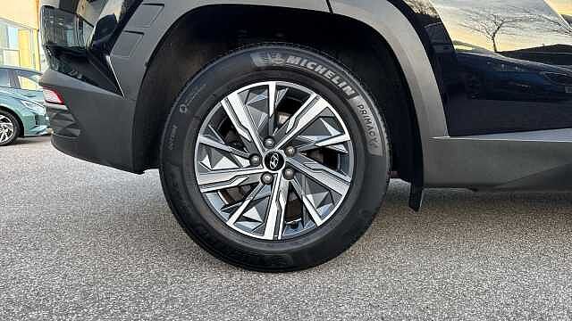 Hyundai TUCSON 1.6 TGDi 48V MHD SE Connect 5dr 2WD DCT Petrol Estate Black