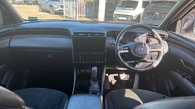 Hyundai TUCSON 1.6 TGDi 48V MHD N Line S 5dr 2WD DCT Petrol Estate White