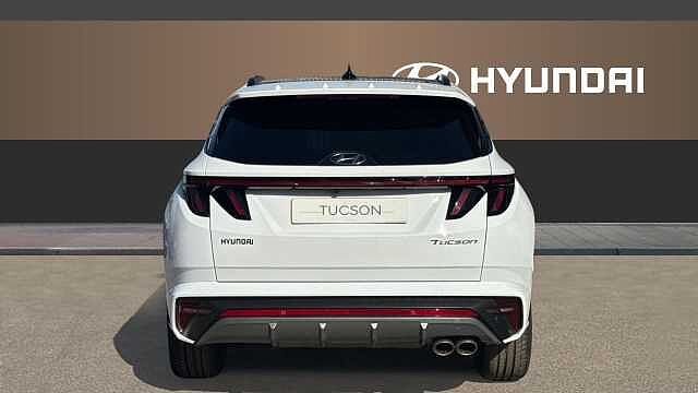 Hyundai TUCSON 1.6 TGDi 48V MHD N Line S 5dr 2WD DCT Petrol Estate White