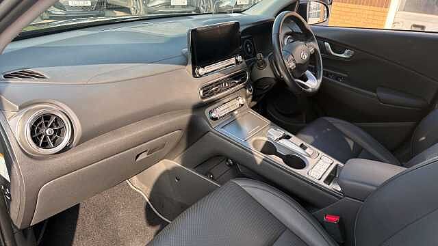 Hyundai KONA 150kW Ultimate 64kWh 5dr Auto Electric Hatchback Black