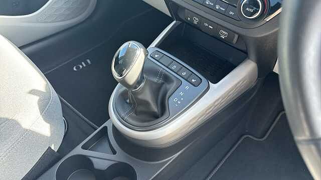 Hyundai I10 1.2 [79] Premium 5dr Auto [Nav] Petrol Hatchback Green