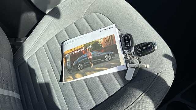 Hyundai I10 1.2 [79] Premium 5dr Auto [Nav] Petrol Hatchback Green