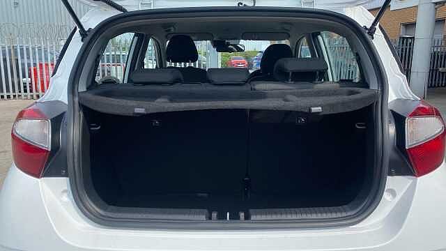 Hyundai I10 1.0 MPi SE Connect 5dr Petrol Hatchback White