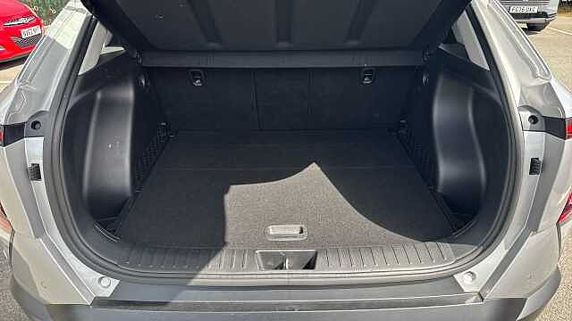 Hyundai KONA 1.6T 138 Advance 5dr Petrol Hatchback Silver