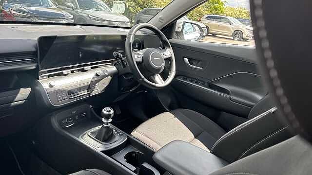 Hyundai KONA 1.6T 138 Advance 5dr Petrol Hatchback Silver
