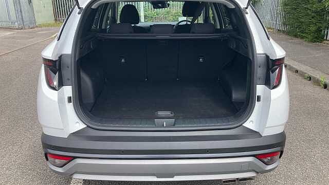 Hyundai TUCSON 1.6T Hybrid Advance 5dr Auto Hybrid Estate White