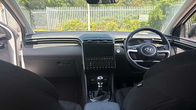 Hyundai TUCSON 1.6 TGDi Premium 5dr 2WD Petrol Estate White