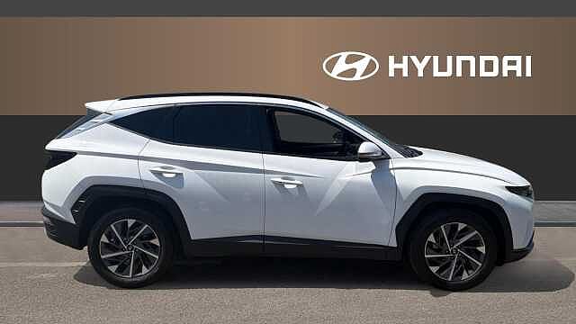 Hyundai TUCSON 1.6 TGDi Premium 5dr 2WD Petrol Estate White