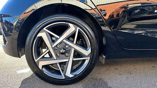 Hyundai I20 1.0T GDi Premium 5dr DCT Petrol Hatchback Black