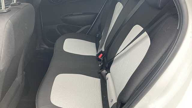 Hyundai I10 1.0 MPi Premium 5dr Petrol Hatchback White