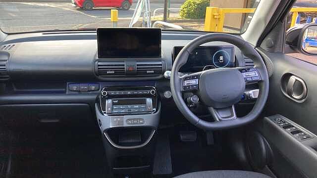 Hyundai INSTER 85kW 02 49kWh 5dr Auto Electric Hatchback Abyss Black - Pearl