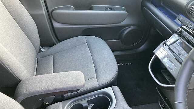 Hyundai INSTER 85kW 02 49kWh 5dr Auto Electric Hatchback Abyss Black - Pearl