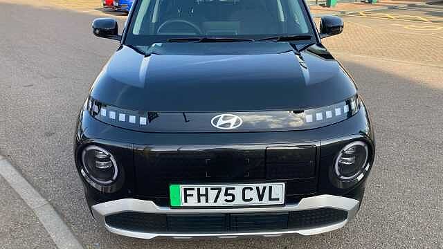 Hyundai INSTER 85kW 02 49kWh 5dr Auto Electric Hatchback Abyss Black - Pearl