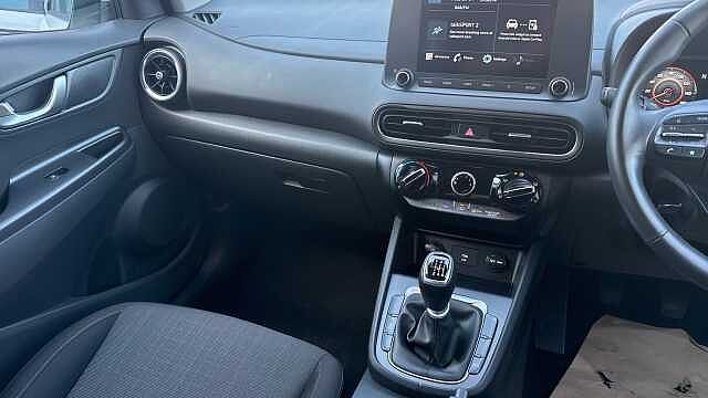 Hyundai KONA 1.0 TGDi 48V MHEV SE Connect 5dr Petrol Hatchback White