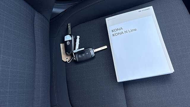 Hyundai KONA 1.0 TGDi 48V MHEV SE Connect 5dr Petrol Hatchback White