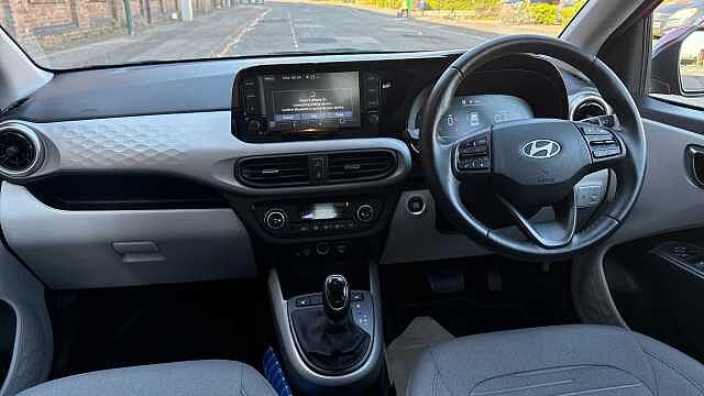 Hyundai I10 1.2 MPi Premium 5dr Auto Petrol Hatchback Red