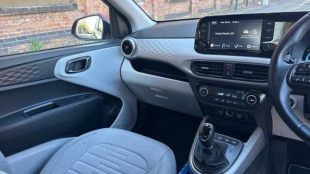 Hyundai I10 1.2 MPi Premium 5dr Auto Petrol Hatchback Red