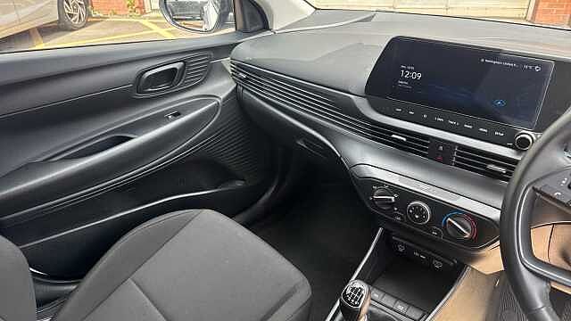 Hyundai I20 1.0T GDi Advance [Nav] 5dr Petrol Hatchback White