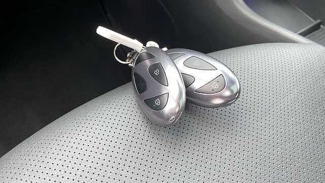 Hyundai TUCSON 1.6T Plug-in Hybrid Ultimate 5dr Auto Estate White