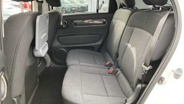 Hyundai INSTER 85kW 02 49kWh 5dr Auto Electric Hatchback