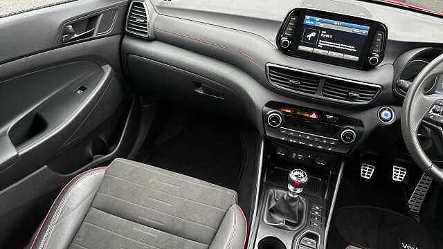 Hyundai TUCSON 1.6 CRDi 48V MHD 136 N Line 5dr 2WD Diesel Estate