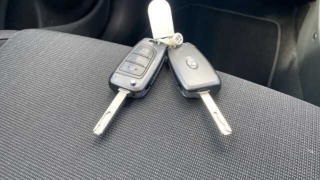 Hyundai KONA 1.0 TGDi 48V MHEV SE Connect 5dr Petrol Hatchback White