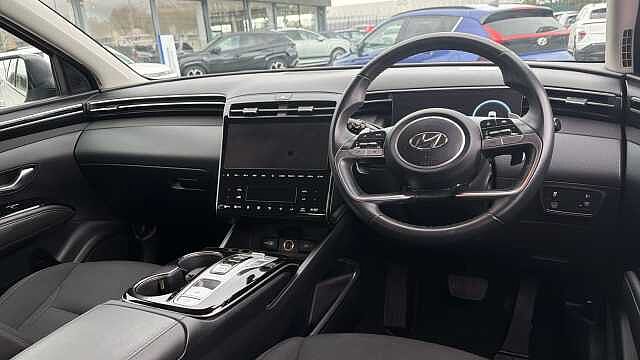 Hyundai TUCSON 1.6 TGDi Hybrid 230 SE Connect 5dr 2WD Auto Hybrid Estate White