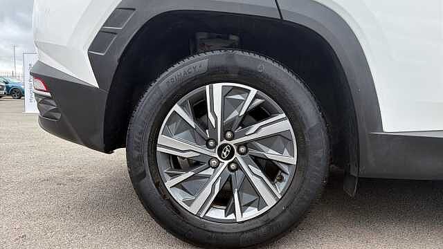 Hyundai TUCSON 1.6 TGDi Hybrid 230 SE Connect 5dr 2WD Auto Hybrid Estate White