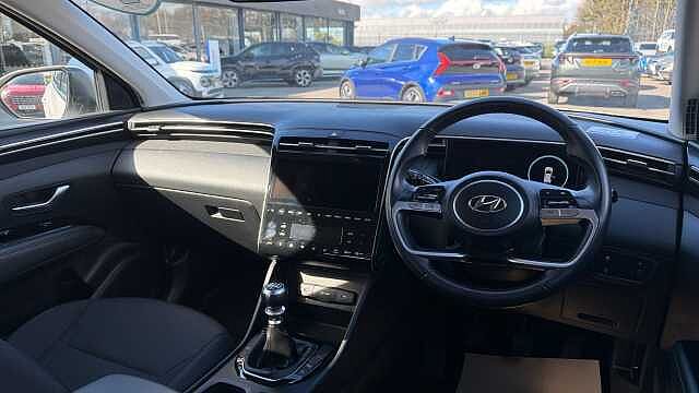 Hyundai TUCSON 1.6 TGDi SE Connect 5dr 2WD Petrol Estate White