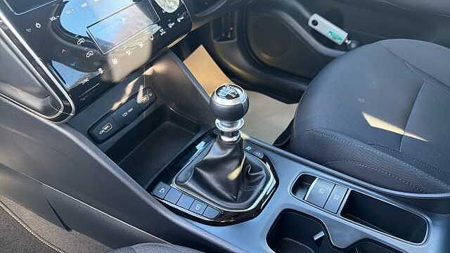 Hyundai TUCSON 1.6 TGDi SE Connect 5dr 2WD Petrol Estate White