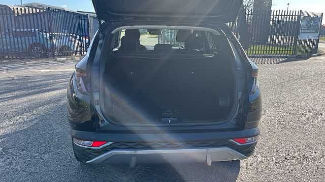 Hyundai TUCSON 1.6 TGDi Premium 5dr 2WD Petrol Estate Black