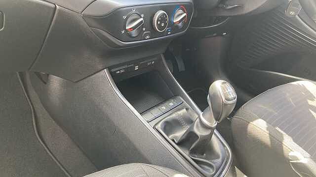 Hyundai I20 1.0T GDi 48V MHD SE Connect 5dr Petrol Hatchback White