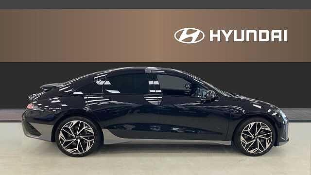 Hyundai IONIQ 6 239kW Ultimate 77kWh 4dr AWD Auto Electric Saloon