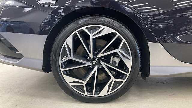 Hyundai IONIQ 6 239kW Ultimate 77kWh 4dr AWD Auto Electric Saloon