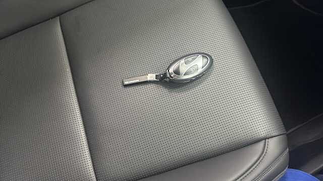 Hyundai SANTA FE 1.6 TGDi Plug-in Hybrid Calligraphy 5dr 4WD Auto Metallic - Ecotronic Grey