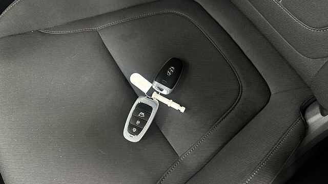 Hyundai TUCSON 1.6 TGDi Hybrid 230 Premium 5dr 2WD Auto Hybrid Estate Grey