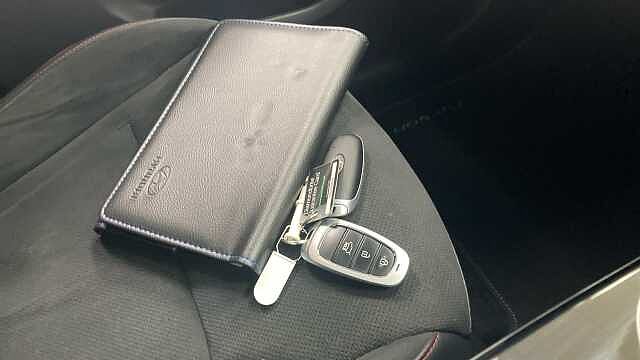 Hyundai TUCSON 1.6 TGDi Hybrid 230 N Line S 5dr 2WD Auto Hybrid Estate Red